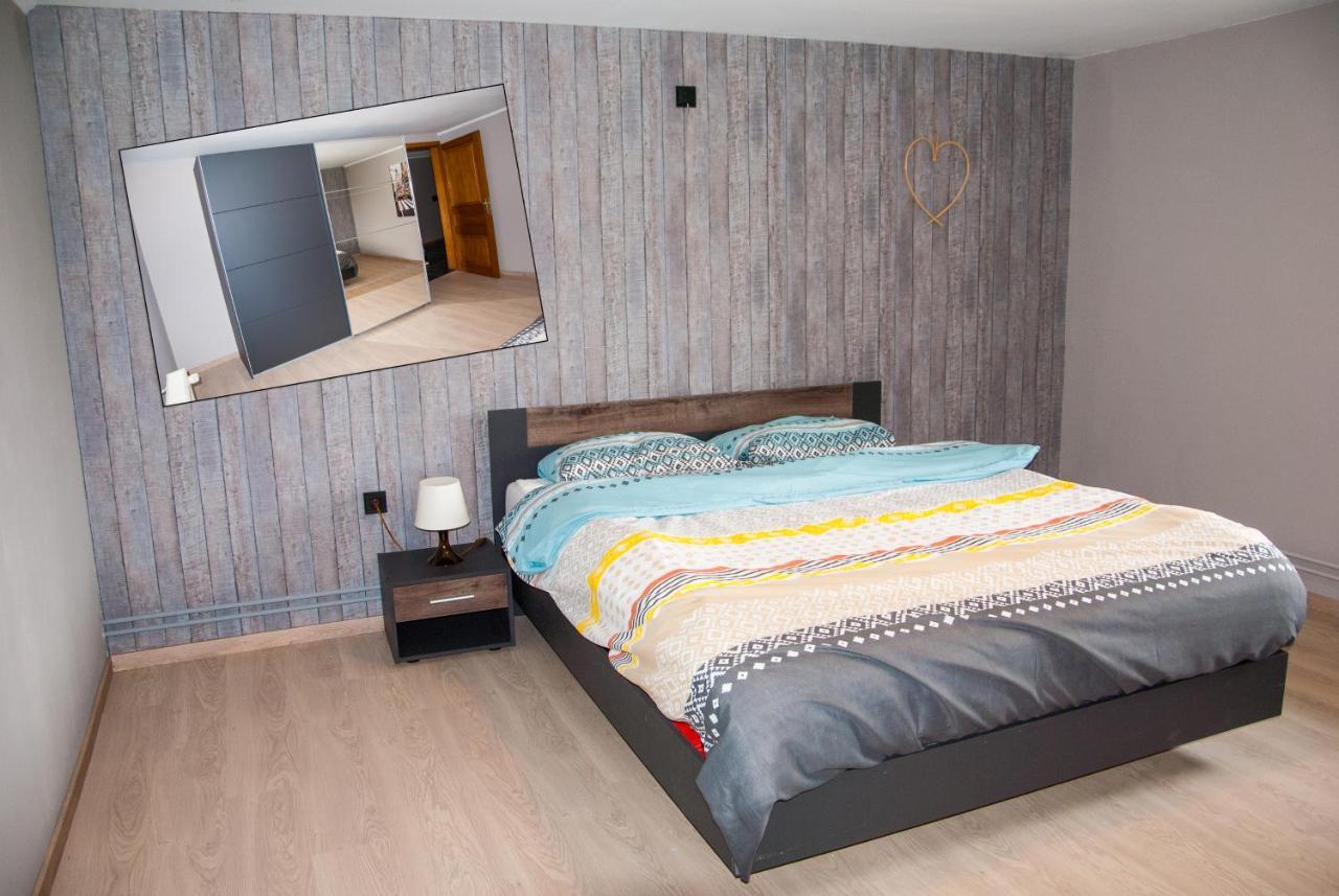 Gite De La Magire Villa Longchamps Kültér fotó