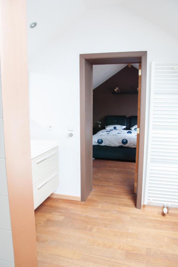 Gite De La Magire Villa Longchamps Kültér fotó